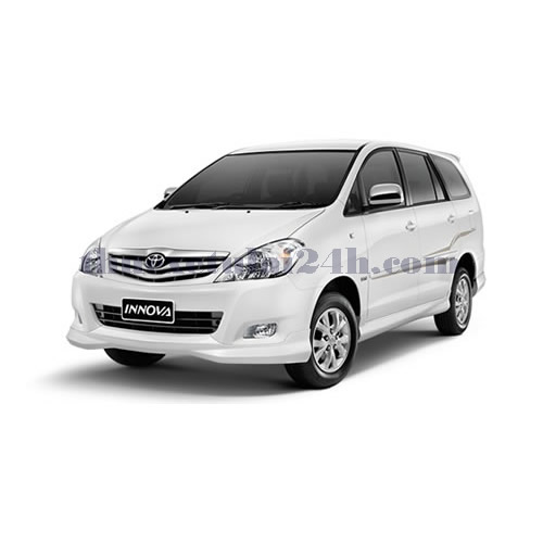 Cho-thue-xe-Toyota-Innova-tu-lai